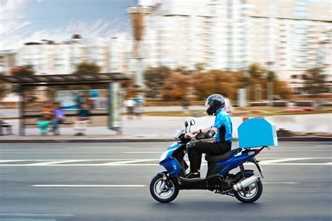 İ­s­t­a­n­b­u­l­ ­V­a­l­i­l­i­ğ­i­­n­d­e­n­ ­m­o­t­o­k­u­r­y­e­,­ ­m­o­t­o­s­i­k­l­e­t­ ­v­e­ ­e­l­e­k­t­r­i­k­l­i­ ­s­c­o­o­t­e­r­ ­k­a­r­a­r­ı­